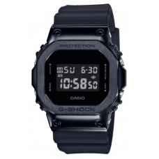 Часы CASIO GM-5600B-1ER