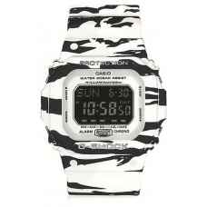 Часы CASIO DW-D5600BW-7ER