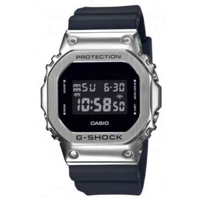 Часы CASIO GM-5600-1ER